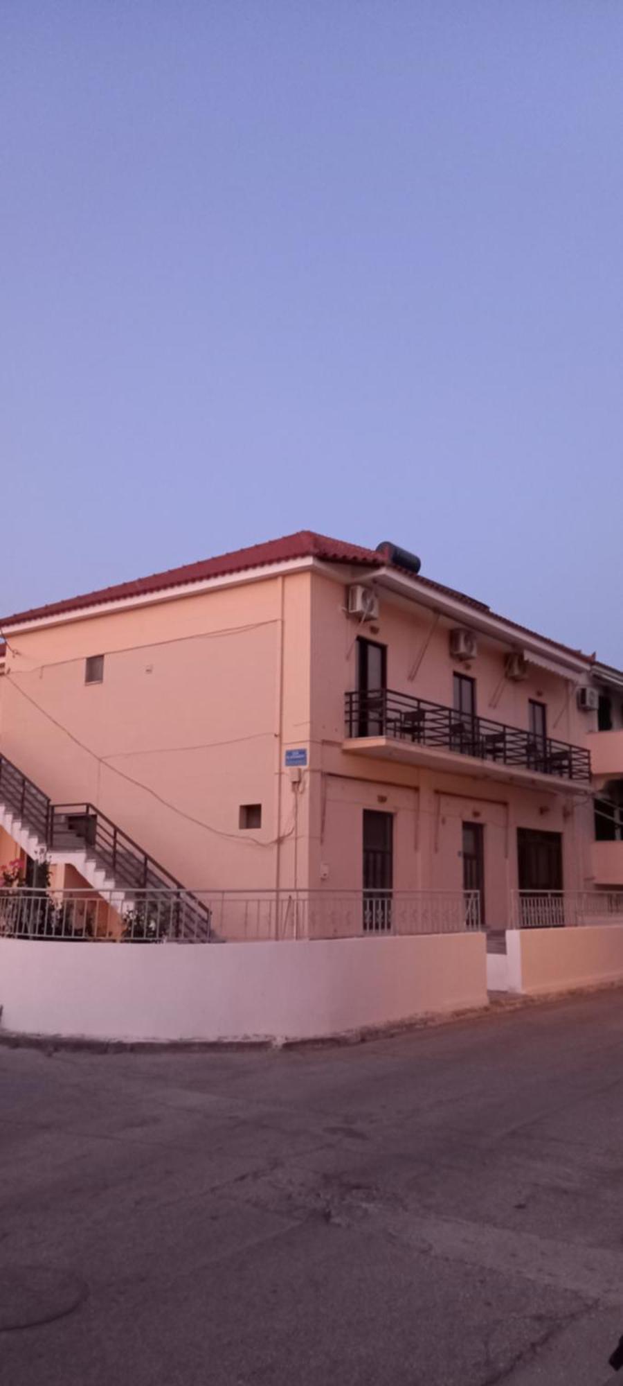 Beachside Romeikos Gialos 3 דירה *