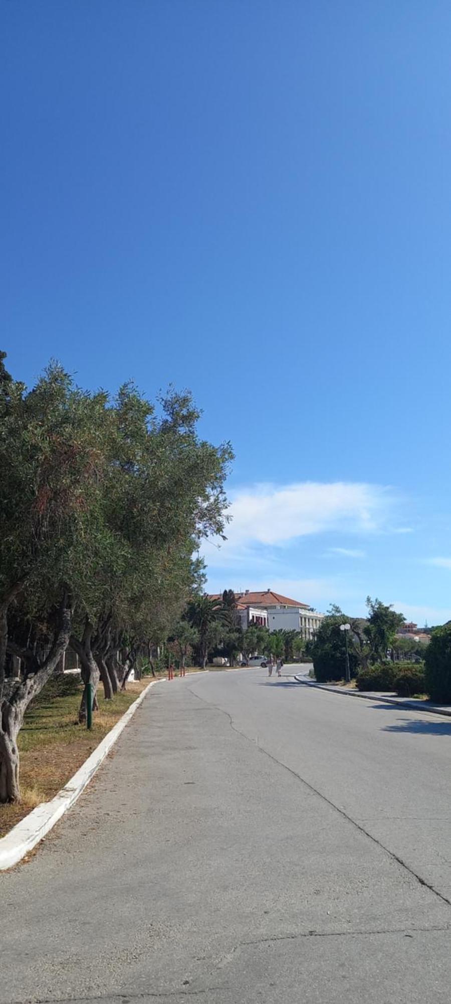 Beachside Romeikos Gialos 3 Apartment Myrina